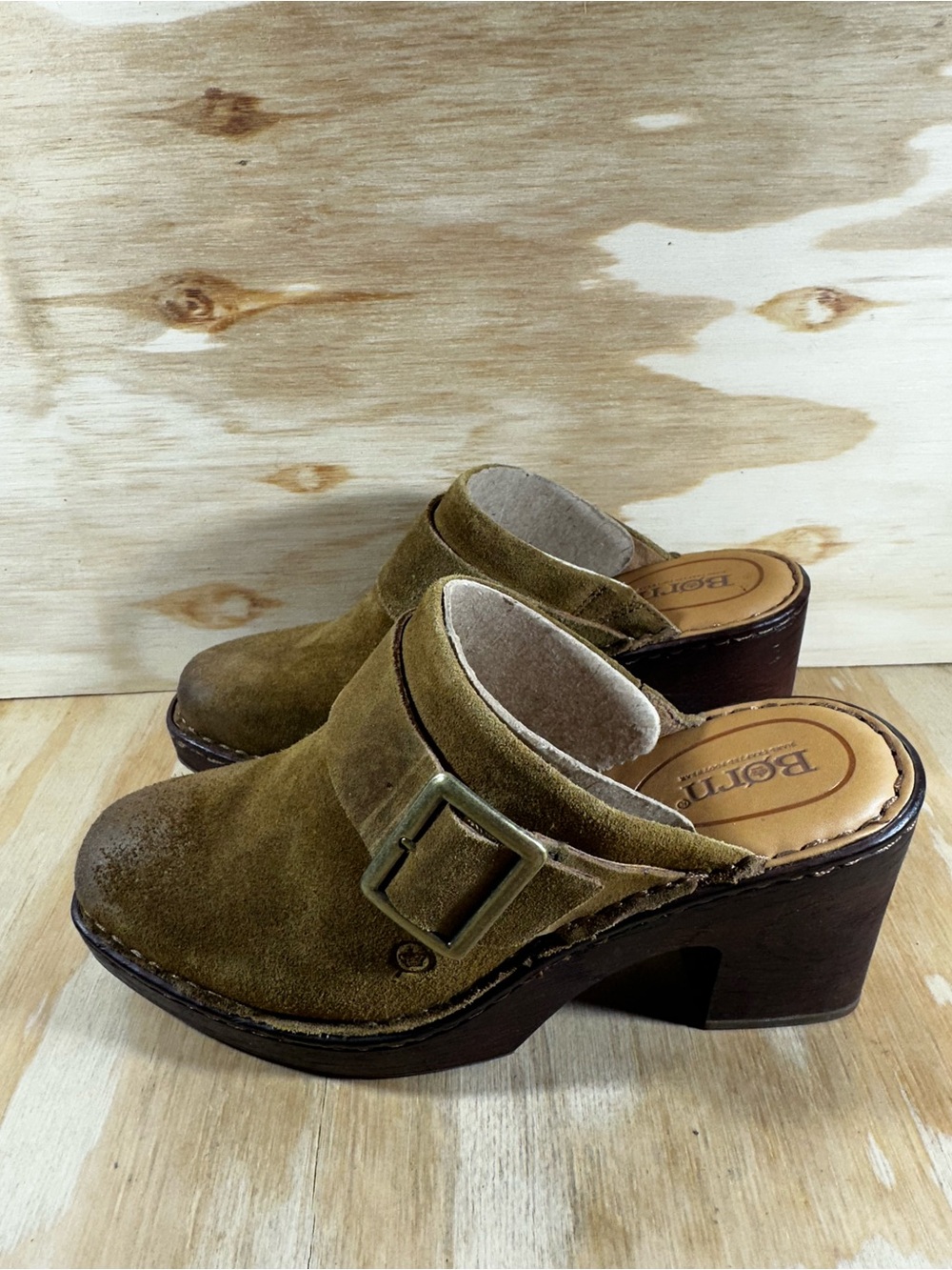 Born Suede Distressed Buckle Clog Mules Women’s Size 8
